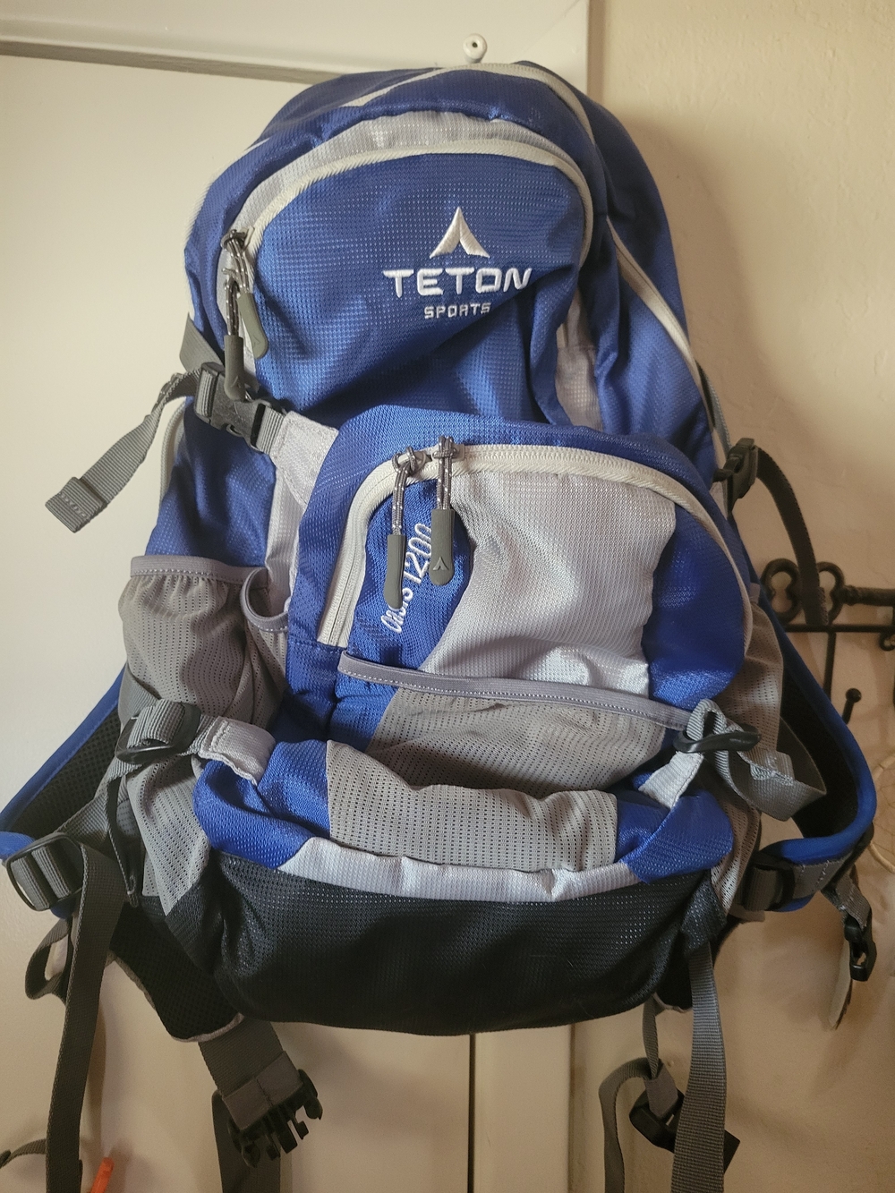 TETON Sports Oasis1200 Hydration Backpack (Blue/Gray) W/o Water Bladder